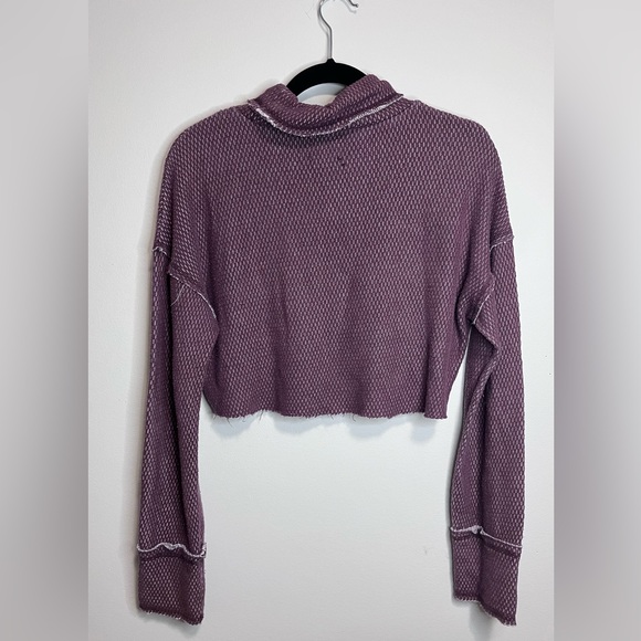 URBAN OUTFITTERS Out From Under Crop Long Sleeve Turtle Neck Shirt. Women’s S. - Picture 3 of 4